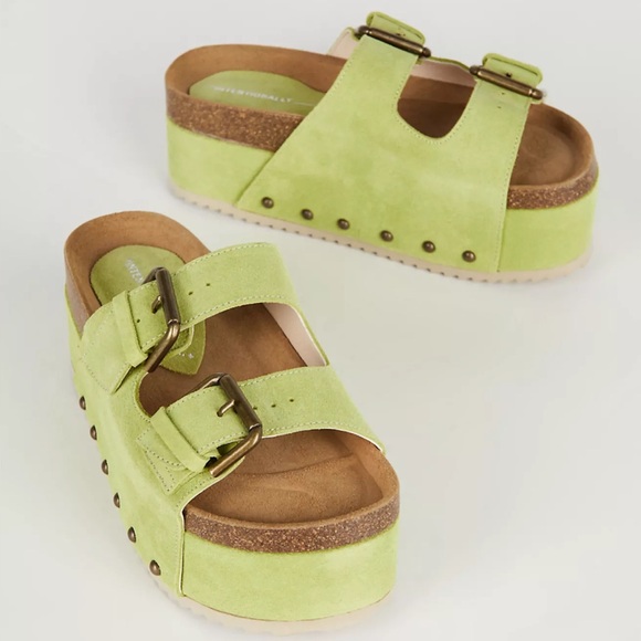 INTENTIONALLY BLANK Shoes - Intentionally Blank Cooper Platform Slide Sandals - Green